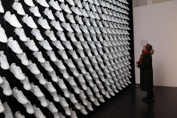 MuseumsQuartier Wien: Bilderbuch - Approximation (frei_raum Q21 exhibition space, 27.2.2020, Pressekonferenz) https://www.mqw.at/programm/2020/approximation-by-bilderbuch/ | Foto: eSeL Foto: eSeL.at - Lorenz Seidler