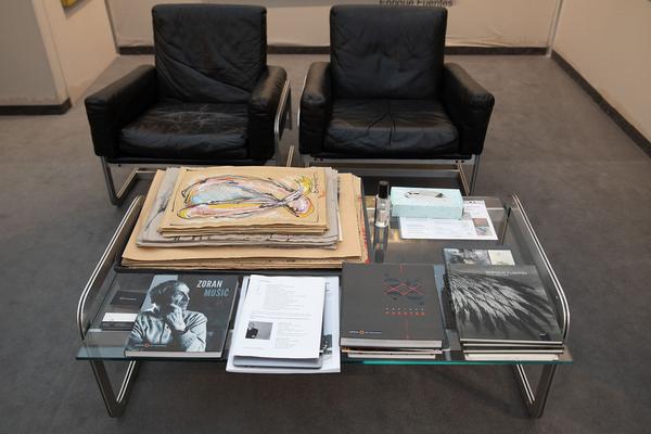 MQ Innenhof: Art Austria Highlights
(15.10.- 18.10.2020) https://esel.at/termin/107268 | Foto: eSeL Foto: eSeL.at - Lorenz Seidler