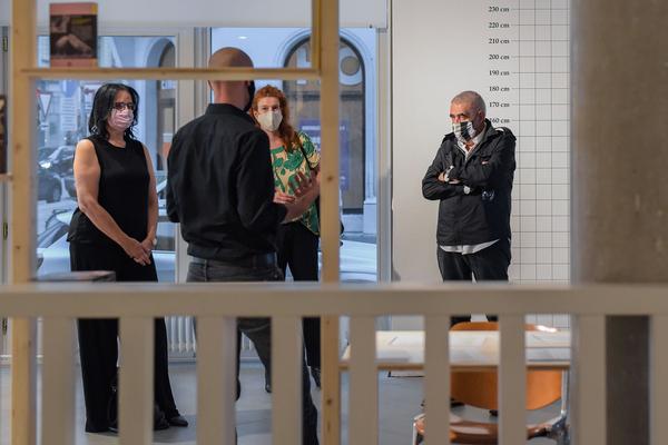 xhibit E: Preisverleihuung Birgit-Jürgenssen-Preis 2020: Jannik Franzen (17.9.2020) https://www.akbild.ac.at/Portal/universitaet/uber-uns/news/birgit-juergenssen-preis-2020-geht-an-jannik-franzen | Foto: eSeL.at - Joanna Pianka