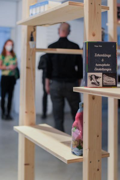 xhibit E: Preisverleihuung Birgit-Jürgenssen-Preis 2020: Jannik Franzen (17.9.2020) https://www.akbild.ac.at/Portal/universitaet/uber-uns/news/birgit-juergenssen-preis-2020-geht-an-jannik-franzen | Foto: eSeL.at - Joanna Pianka