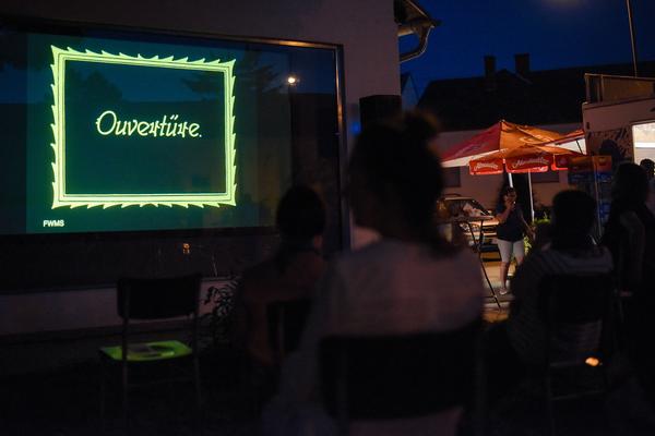 Kunst im öffentlichen Raum Niedersterreich: Blicke und Bewegungen: Innen und Außen - Nosferatu (21.8.2020) https://esel.at/termin/106189 | Foto: Joanna Pianka Foto: Joanna Pianka