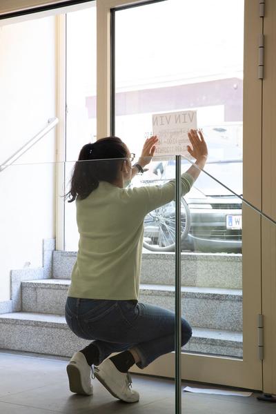 Vin Vin - curated by Emily Watlington: "Crumple" (5.9. - 26.9.2020) https://esel.at/termin/106752 | Foto: eSeL Foto: eSeL.at - Lorenz Seidler