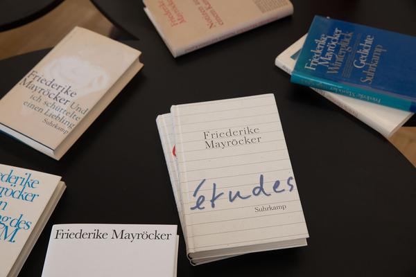 Galerie nächst St. Stephan - curated by Hans Ulrich Obrist: "Schutzgeister" - Friederike Mayröcker (5.9. - 10.10.2020) https://esel.at/termin/106747 | Foto: eSeL Foto: eSeL.at - Lorenz Seidler