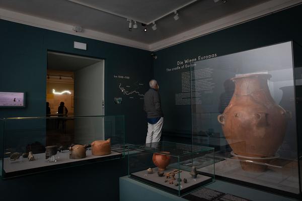 Schallaburg: DONAU – Menschen, Schätze & Kulturen (1.6. - 8.11.2020) https://www.schallaburg.at/de/ausstellungen/donau-menschen-schaetze-kulturen | Foto: eSeL Foto: eSeL.at - Lorenz Seidler