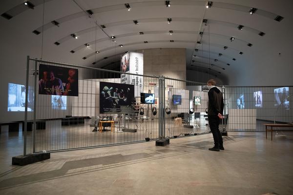 Kunsthalle Wien: Želimir Žilnik. Shadow Citizens (24.19.2020 - 17.1.2021) https://kunsthallewien.at/ausstellung/zelimir-zilnik-shadow-citizens | Foto: eSeL Foto: eSeL.at - Lorenz Seidler