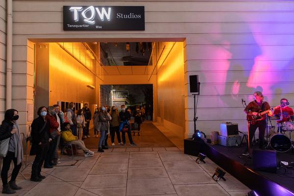 MueumsQuartier: Eröffnung Performance Passage (Tanzquartier Wien, 22.10.2020) https://www.mqw.at/institutionen/q21/programm/2020/10/performance-passage | Foto: eSeL Foto: eSeL.at - Lorenz Seidler