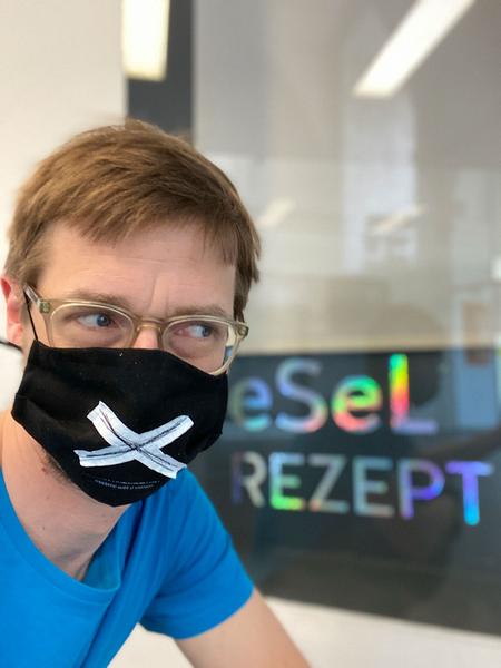 eSeL REZEPTION: Shop für Brauchbare Kunst - #1: Seifen und Gesichtsmasken von Künstlerinnenhand (MQ Q21 Schauräume, seit 15.4.2020) https://esel.at/termin/105343 | Foto: eSeL