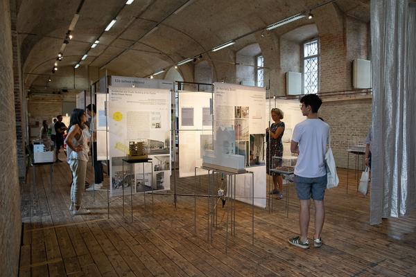 Az W Architeturzentrum Wien: Europas Beste Bauten - Mies van der  Rohe Award 2019 (30.7. - 12.10.2020) https://www.azw.at/de/termin/europas-beste-bauten-3 | Foto: eSeL Foto: eSeL.at - Lorenz Seidler