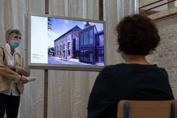 Az W Architeturzentrum Wien: Europas Beste Bauten - Mies van der  Rohe Award 2019 (30.7. - 12.10.2020) https://www.azw.at/de/termin/europas-beste-bauten-3 | Foto: eSeL Foto: eSeL.at - Lorenz Seidler