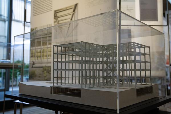 Az W Architeturzentrum Wien: Europas Beste Bauten - Mies van der  Rohe Award 2019 (30.7. - 12.10.2020) https://www.azw.at/de/termin/europas-beste-bauten-3 | Foto: eSeL Foto: eSeL.at - Lorenz Seidler