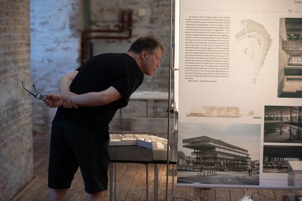 Az W Architeturzentrum Wien: Europas Beste Bauten - Mies van der  Rohe Award 2019 (30.7. - 12.10.2020) https://www.azw.at/de/termin/europas-beste-bauten-3 | Foto: eSeL Foto: eSeL.at - Lorenz Seidler