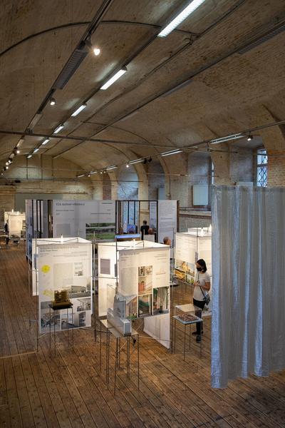 Az W Architeturzentrum Wien: Europas Beste Bauten - Mies van der  Rohe Award 2019 (30.7. - 12.10.2020) https://www.azw.at/de/termin/europas-beste-bauten-3 | Foto: eSeL Foto: eSeL.at - Lorenz Seidler