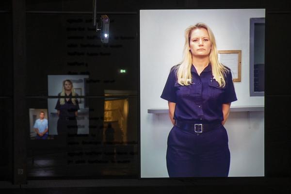 Kunsthalle Krems: Fiona Tan - "Mit der anderen Hand" (21.11.2020 - 14.02.2021) https://www.kunsthalle.at/de/ausstellungen/21-fiona-tan | Foto: eSeL Foto: eSeL.at - Lorenz Seidler