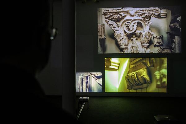 Kunsthalle Krems: Fiona Tan - "Mit der anderen Hand" (21.11.2020 - 14.02.2021) https://www.kunsthalle.at/de/ausstellungen/21-fiona-tan | Foto: eSeL Foto: eSeL.at - Lorenz Seidler