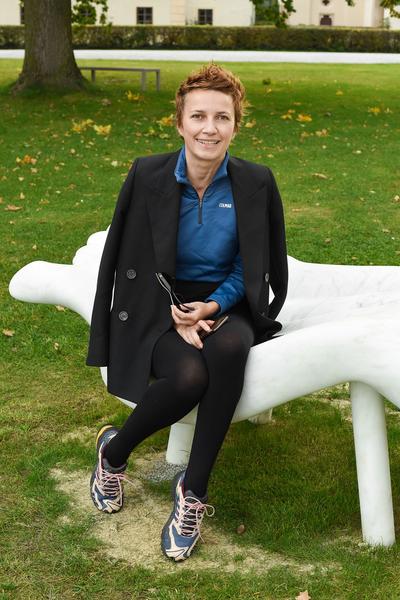 Kunst im öffentlichen Raum Niederösterreich: Flaka Haliti: Manufactured for the purpose of fainting (after screaming) (Schloßpark Grafenegg, 10.10.2020) https://esel.at/termin/106976/flaka-haliti-manufactured-for-the-purpose-of-fainting-after-screaming | Foto: Joanna Pianka Foto: eSeL.at - Joanna Pianka