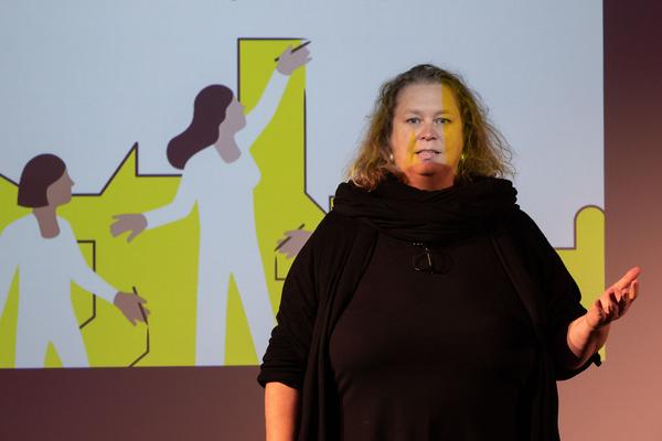 IBA: Frauen Bauen Stadt. A City through a Female Lens (8.10.2020) https://www.iba-wien.at/programm/kalender/event-detail/event/the-city-through-a-female-lens-symposium | Foto: eSeL Foto: eSeL.at - Lorenz Seidler