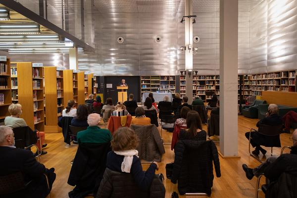 Literaturedition Niederösterreich: Buchpräsentation "Grenzenlos?"-Anthologie (NÖ Landesbibliothek St. Pölten, 28.10.2020) https://www.literaturedition-noe.at/veranstaltungen/501-28-oktober-2020-17-00-noe-landesbibliothek-st-poelten | Foto: eSeL Foto: eSeL.at - Lorenz Seidler