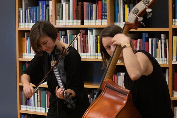 Literaturedition Niederösterreich: Buchpräsentation "Grenzenlos?"-Anthologie (NÖ Landesbibliothek St. Pölten, 28.10.2020) https://www.literaturedition-noe.at/veranstaltungen/501-28-oktober-2020-17-00-noe-landesbibliothek-st-poelten | Foto: eSeL Foto: eSeL.at - Lorenz Seidler