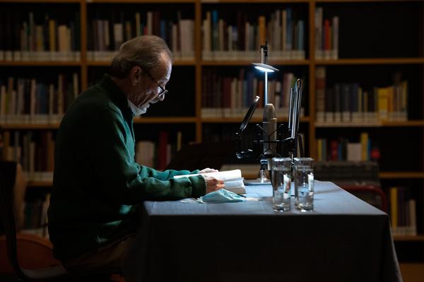 Literaturedition Niederösterreich: Buchpräsentation "Grenzenlos?"-Anthologie (NÖ Landesbibliothek St. Pölten, 28.10.2020) https://www.literaturedition-noe.at/veranstaltungen/501-28-oktober-2020-17-00-noe-landesbibliothek-st-poelten | Foto: eSeL Foto: eSeL.at - Lorenz Seidler