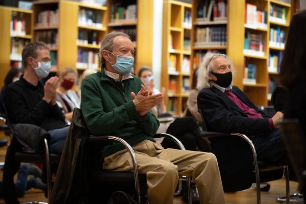 Literaturedition Niederösterreich: Buchpräsentation "Grenzenlos?"-Anthologie (NÖ Landesbibliothek St. Pölten, 28.10.2020) https://www.literaturedition-noe.at/veranstaltungen/501-28-oktober-2020-17-00-noe-landesbibliothek-st-poelten | Foto: eSeL Foto: eSeL.at - Lorenz Seidler