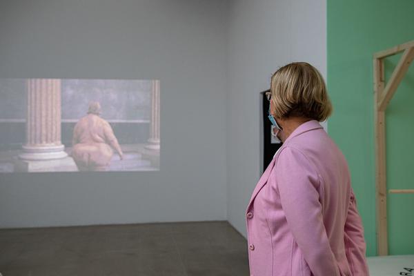 Kunstraum Niederösterreich: H13 2020 - Julischka Stengele "Ballast Existenz" (3.9.2020) http://www.kunstraum.net/de/ausstellungen/104-h13-2020-julischka-stengele | Foto: eSeL Foto: eSeL.at - Lorenz Seidler
