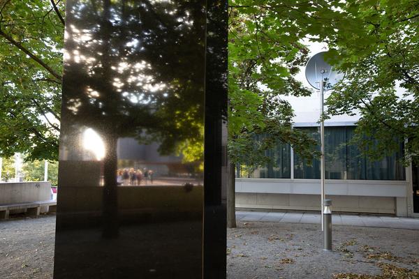 Kunst im öffentlichen Raum Niederösterreich: Bernhard Leitner - Klangstein, 2003 (27.9.2020) https://publicart.at/de/projekte/alle/?pnr=436 | Foto: eSeL Foto: eSeL.at - Lorenz Seidler