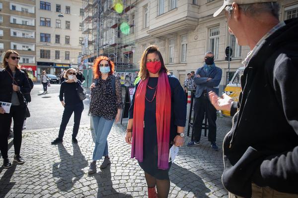 "Is this the real life? Is this just fantasy?" Temporäre Kunstprojekte im öffentlichen Raum der Josefstadt (Josefstädter Plätzefest, 18.9.2020) https://www.koer.or.at/projekte/josefstaedter-plaetzefest | Foto: eSeL Foto: eSeL.at - Lorenz Seidler