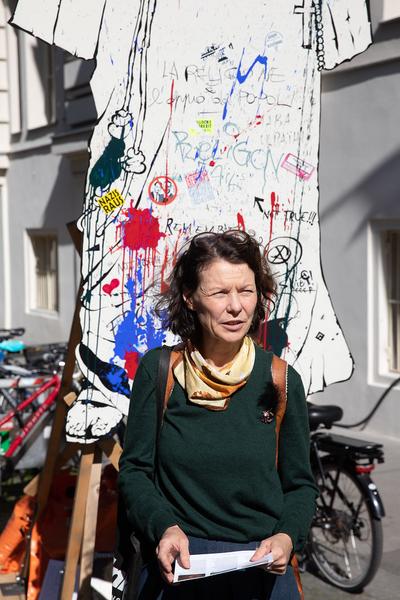 "Is this the real life? Is this just fantasy?" Temporäre Kunstprojekte im öffentlichen Raum der Josefstadt (Josefstädter Plätzefest, 18.9.2020) https://www.koer.or.at/projekte/josefstaedter-plaetzefest | Foto: eSeL Foto: eSeL.at - Lorenz Seidler
