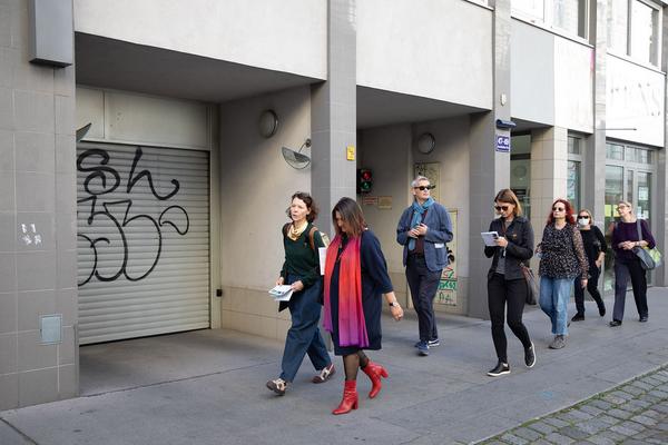 "Is this the real life? Is this just fantasy?" Temporäre Kunstprojekte im öffentlichen Raum der Josefstadt (Josefstädter Plätzefest, 18.9.2020) https://www.koer.or.at/projekte/josefstaedter-plaetzefest | Foto: eSeL Foto: eSeL.at - Lorenz Seidler