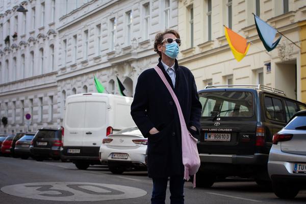 "Is this the real life? Is this just fantasy?" Temporäre Kunstprojekte im öffentlichen Raum der Josefstadt (Josefstädter Plätzefest, 18.9.2020) https://www.koer.or.at/projekte/josefstaedter-plaetzefest | Foto: eSeL Foto: eSeL.at - Lorenz Seidler
