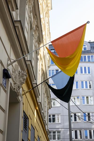 "Is this the real life? Is this just fantasy?" Temporäre Kunstprojekte im öffentlichen Raum der Josefstadt (Josefstädter Plätzefest, 18.9.2020) https://www.koer.or.at/projekte/josefstaedter-plaetzefest | Foto: eSeL Foto: eSeL.at - Lorenz Seidler
