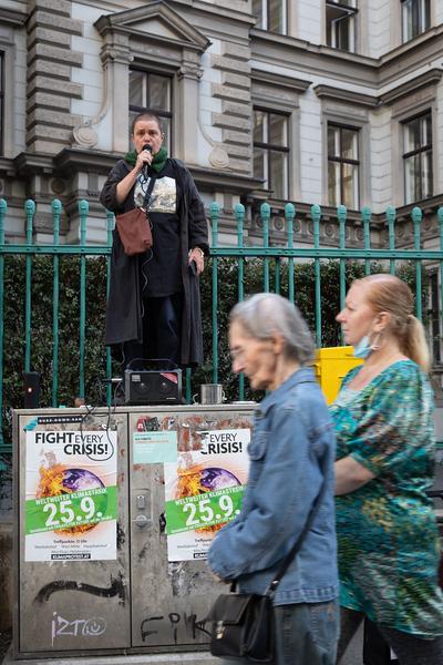 "Is this the real life? Is this just fantasy?" Temporäre Kunstprojekte im öffentlichen Raum der Josefstadt (Josefstädter Plätzefest, 18.9.2020) https://www.koer.or.at/projekte/josefstaedter-plaetzefest | Foto: eSeL Foto: eSeL.at - Lorenz Seidler
