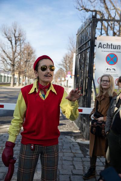 Barbara Kraus: Johnny geht spazieren (15.2.2020, Schlosspark Schönbrunn) https://tqw.at/event/johnny-geht-spazieren-kraus | Foto: eseL Foto: eSeL.at - Lorenz Seidler
