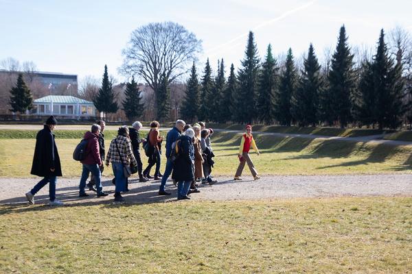 Barbara Kraus: Johnny geht spazieren (15.2.2020, Schlosspark Schönbrunn) https://tqw.at/event/johnny-geht-spazieren-kraus | Foto: eseL Foto: eSeL.at - Lorenz Seidler