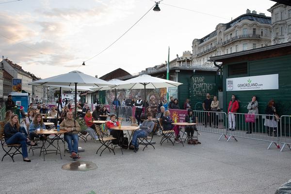 Kultursommer: Artist Corner Naschmarkt  feat. Tex Rubinowitz, mahler, Stefanie Sargnagel (17.7.2020) https://esel.at/termin/106323 | Foto: eSeL Foto: eSeL.at - Lorenz Seidler