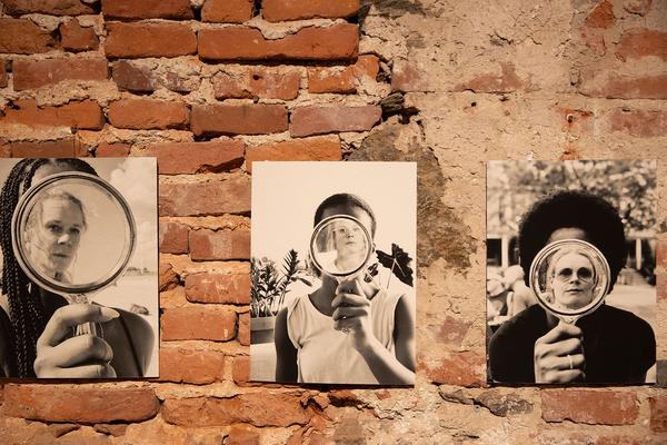 Schallaburg: Kunst am Strom (25.9. - 8.11.2020) https://www.schallaburg.at/de/veranstaltungen/kunst-am-strom | Foto: eSeL Foto: eSeL.at - Lorenz Seidler