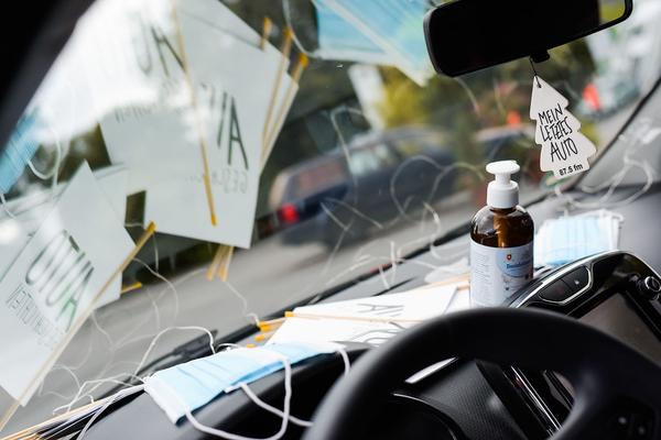 KÖR: Mein letztes Auto (Tankstelle, Triester Strasse 104, 18.7.) https://esel.at/termin/106264 | Foto: eSeL.at Joanna Pianka Foto: eSeL.at - Joanna Pianka