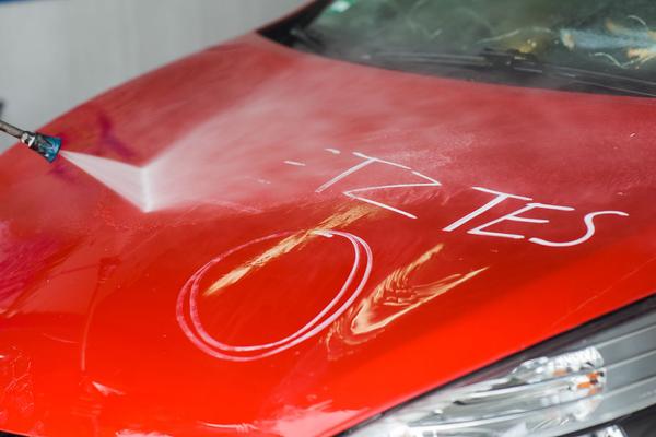 KÖR: Mein letztes Auto (Tankstelle, Triester Strasse 104, 18.7.) https://esel.at/termin/106264 | Foto: eSeL.at Joanna Pianka Foto: eSeL.at - Joanna Pianka