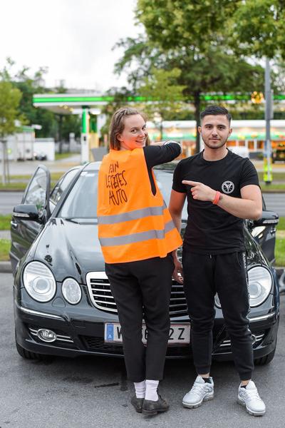 KÖR: Mein letztes Auto (Tankstelle, Triester Strasse 104, 18.7.) https://esel.at/termin/106264 | Foto: eSeL.at Joanna Pianka Foto: eSeL.at - Joanna Pianka
