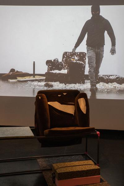 Kunstforum Tresor: Pablo Chiereghin: Riot Design (16.10.- 22.11.2020) https://esel.at/termin/107260 | Foto: eSeL Foto: eSeL.at - Lorenz Seidler