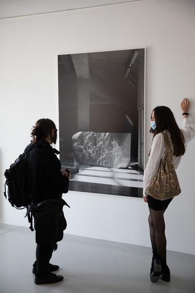 Parallel Vienna 2020 (Rudolf Sallinger Platz 3, 22.- 27.9.2020) https://esel.at/termin/105920 | Foto: eSeL Foto: eSeL.at - Lorenz Seidler