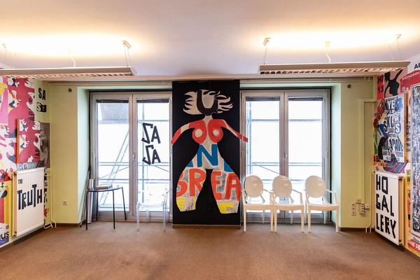 Parallel Vienna 2020 (Rudolf Sallinger Platz 3, 22.- 27.9.2020) https://esel.at/termin/105920 | Foto: eSeL Foto: eSeL.at - Lorenz Seidler