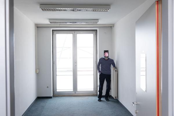 Parallel Vienna 2020 (Rudolf Sallinger Platz 3, 22.- 27.9.2020) https://esel.at/termin/105920 | Foto: eSeL Foto: eSeL.at - Lorenz Seidler