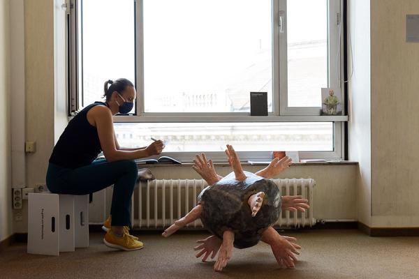 Parallel Vienna 2020 (Rudolf Sallinger Platz 3, 22.- 27.9.2020) https://esel.at/termin/105920 | Foto: eSeL.at - Joanna Pianka