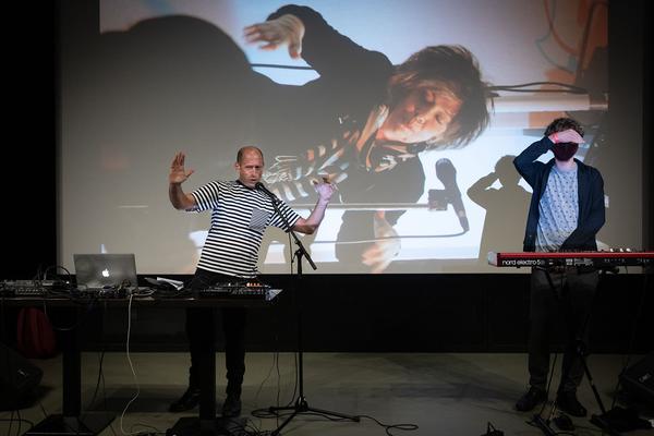 Belvedere 21: Public Program "Kiss and tell" (17.9.2020) https://www.belvedere.at/public-program-gemeinsame-wagnisse | Foto: eSeL Foto: eSeL.at - Lorenz Seidler