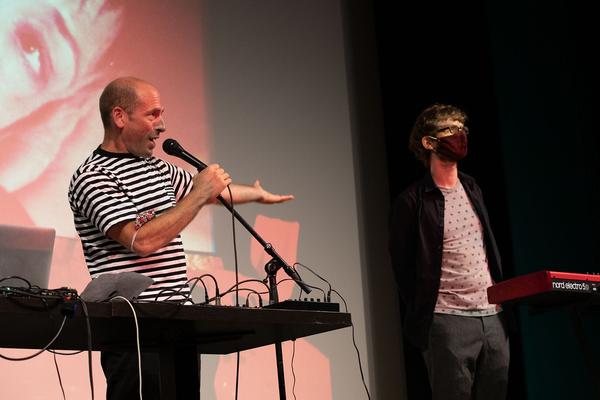 Belvedere 21: Public Program "Kiss and tell" (17.9.2020) https://www.belvedere.at/public-program-gemeinsame-wagnisse | Foto: eSeL Foto: eSeL.at - Lorenz Seidler