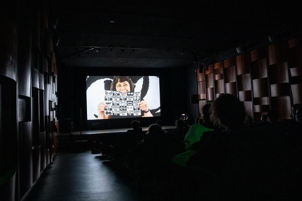 Belvedere 21: Public Program "Kiss and tell" (17.9.2020) https://www.belvedere.at/public-program-gemeinsame-wagnisse | Foto: eSeL Foto: eSeL.at - Lorenz Seidler
