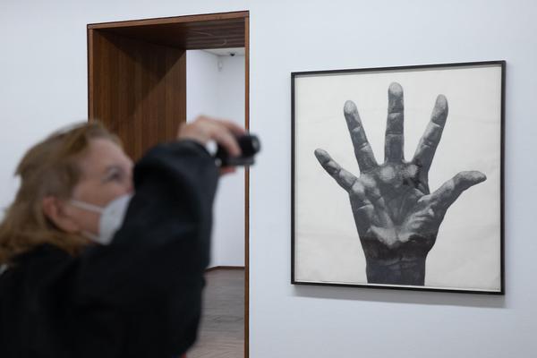 Albertina: Schwarz Weiß & Grau (8.12.2020 - 21.3.2021) https://www.albertina.at/ausstellungen/schwarz-weiss-und-grau | Foto: eSeL Foto: eSeL.at - Lorenz Seidler