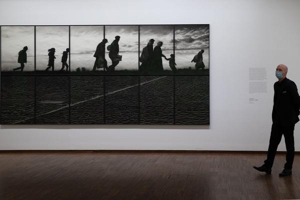 Albertina: Schwarz Weiß & Grau (8.12.2020 - 21.3.2021) https://www.albertina.at/ausstellungen/schwarz-weiss-und-grau | Foto: eSeL Foto: eSeL.at - Lorenz Seidler