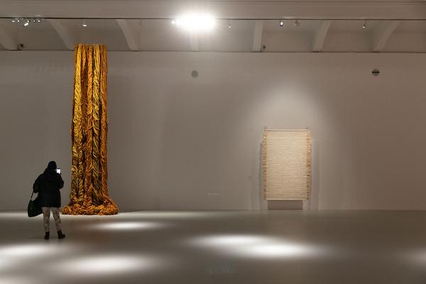 MAK: Sheila Hicks (9.12.2020 - 18.4.2021) https://mak.at/sheilahicks | Foto: eSeL Foto: eSeL.at - Lorenz Seidler